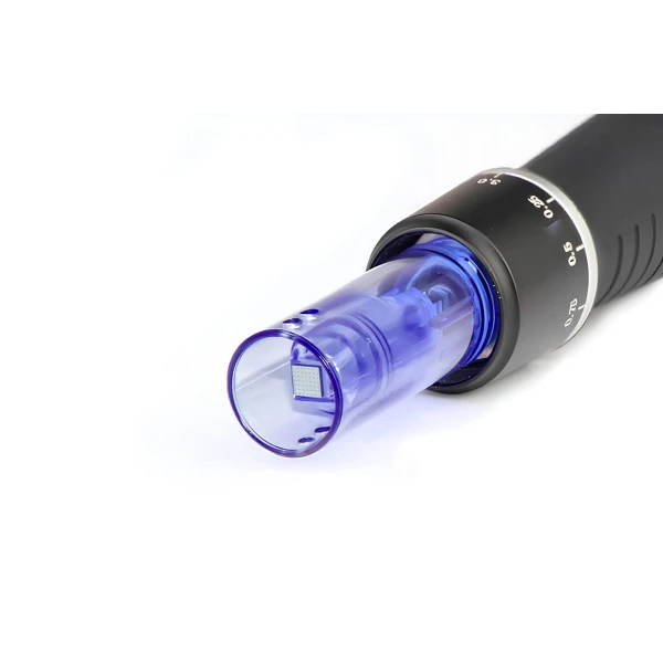 Nanokartuše Alvi Pen se 49 nanojehličkami pro bezpečné a účinné zavádění aktivních sér bez vpichů. Certifikace CE a ISO13485