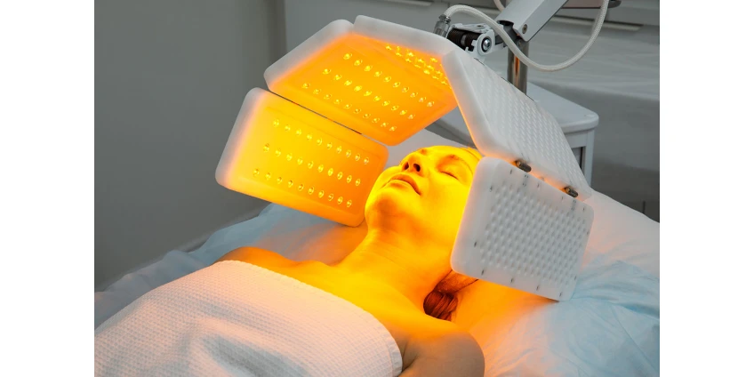 Kdy je vhodné použít LED terapii a s jakými procedurami se kombinuje