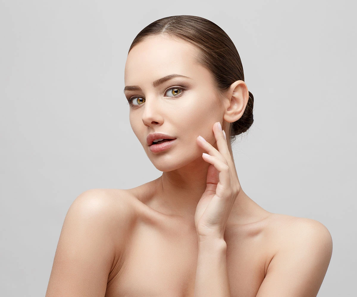 Radiofrekvenční lifting vs. HIFU: výběr ideální metody omlazení pleti